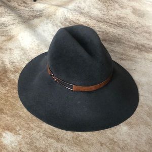 Eugenia Kim Hat